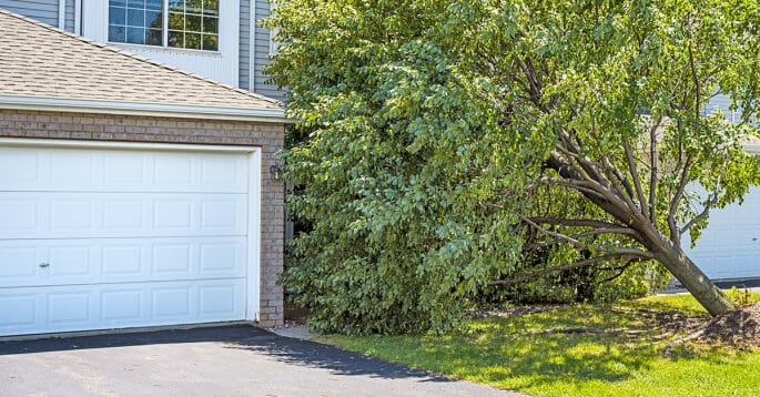 are garages covered by home insurance?